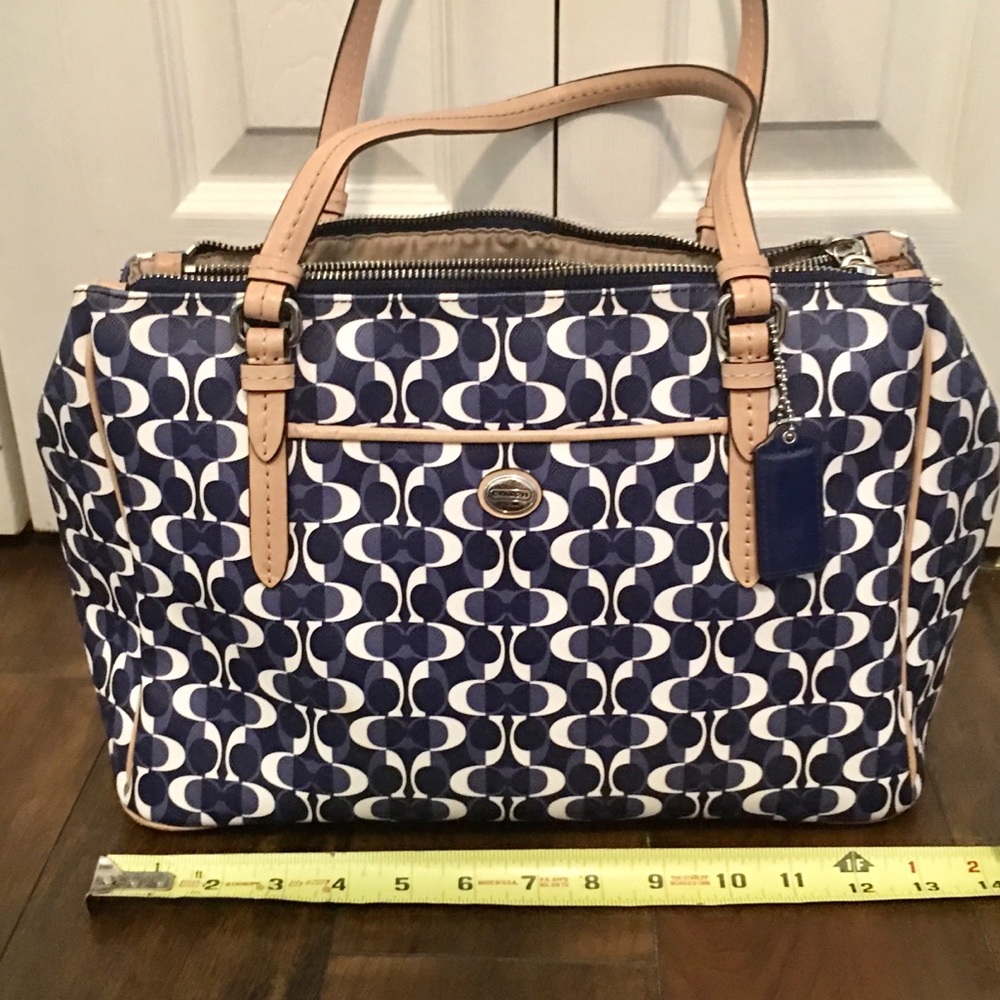 {COACH} Navy Blue and White Purse